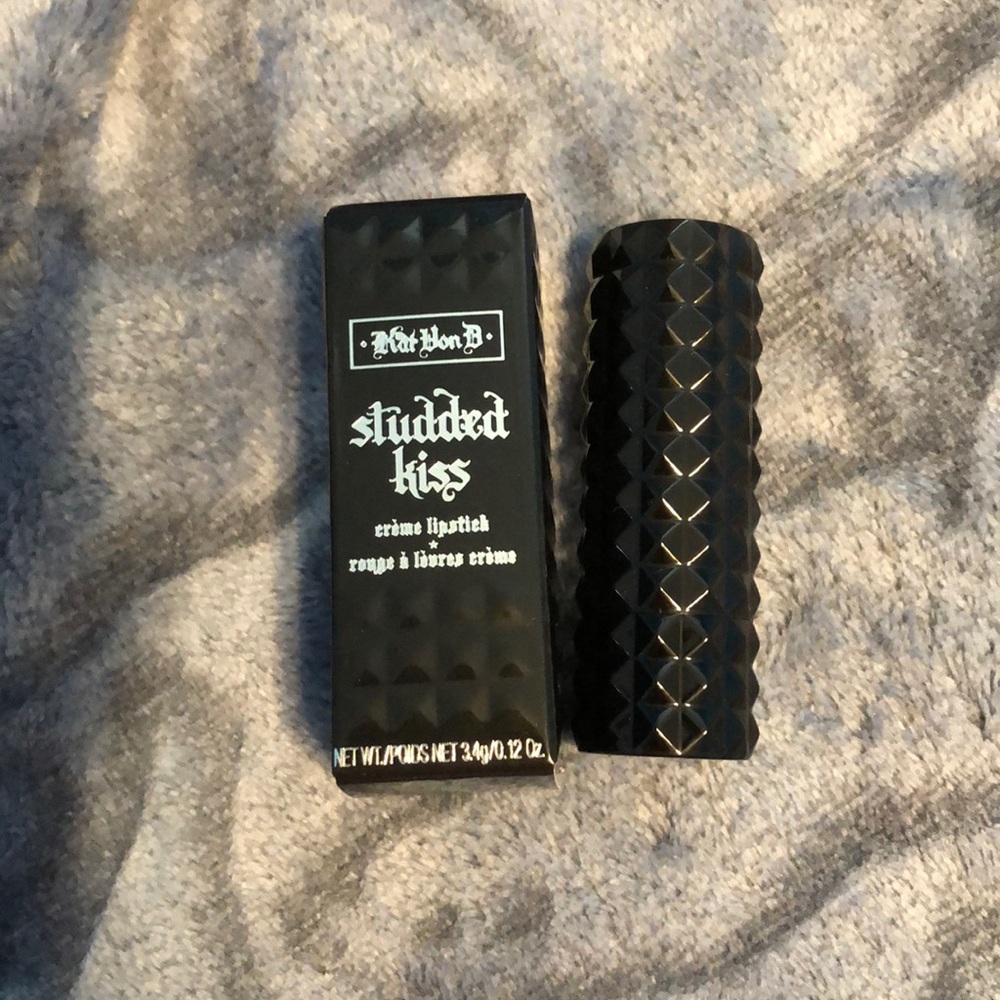Kat Von D creme lipstick